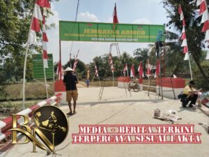 Sinergi Babinsa Koramil 411-04/TMJ, Kodim 0411/KM dan Warga Tuntaskan Pagar Pengaman Jembatan Aramco Punggur Utara